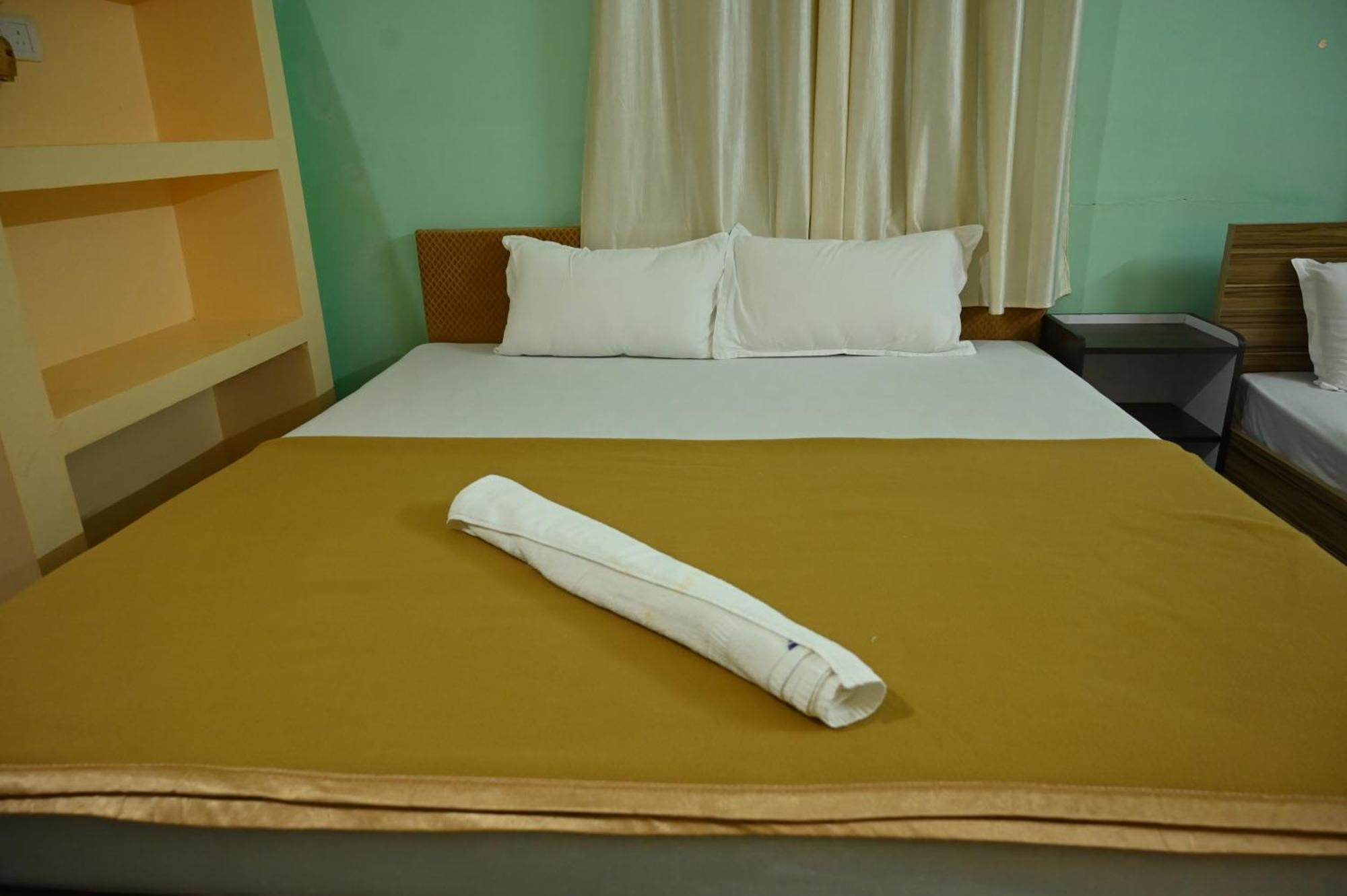 Royal Seaview Residency Apartment พอร์ตแบลร์ ภายนอก รูปภาพ